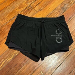 ALO Yoga Ambience Shorts
